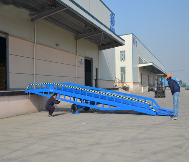 临沂移动式登车桥应用